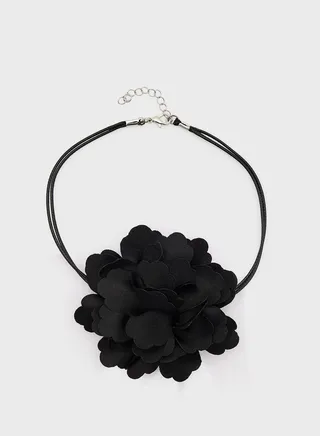 Rose Choker