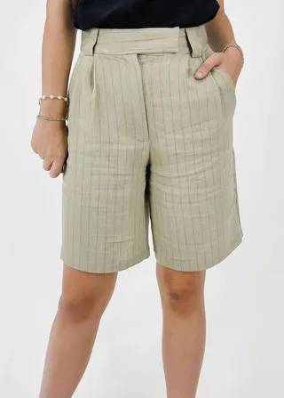 Sedona Bermuda Shorts in Khaki Stripe