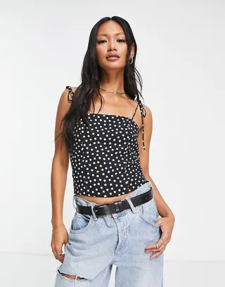 Levi's daisy print smocked cami in black