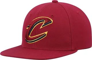 Men's Mitchell & Ness Wine Cleveland Cavaliers Ground 2.0 Snapback Hat