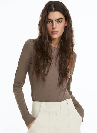 Ribbed Round Neck Top