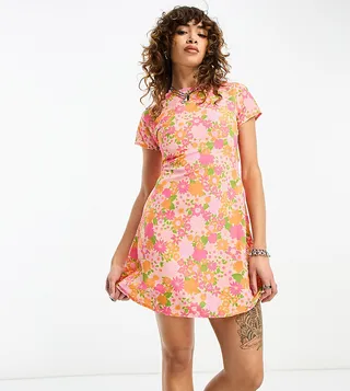 Reclaimed Vintage Inspired tea dress in 70s floral