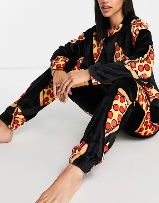 ASOS DESIGN lounge super soft pizza fleece sweat & sweatpants set in black
