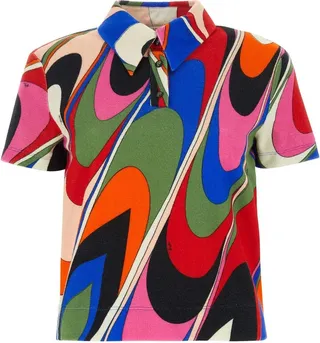 Polo shirt realized in terry fabric characterized by Onde print on the entire surface.