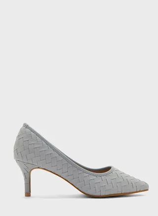 Weaved Pointed Pump