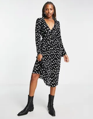 ASOS DESIGN plisse midi wrap dress with belt in mono spot