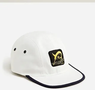 Four-panel cap with felt patch