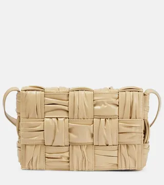 Plisse Cassette leather shoulder bag