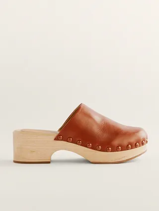Rayna Closed Toe Clog