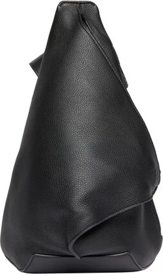 Anton sling bag