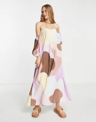 ASOS DESIGN crinkle trapeze maxi dress with sleeve in abstract print