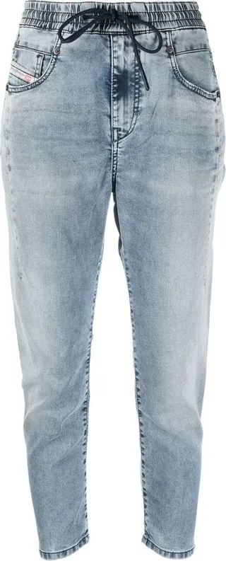 Fayza boyfriend JoggJeans