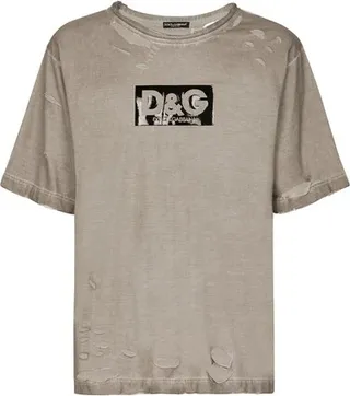 Washed cotton round-neck T-shirt with patch
