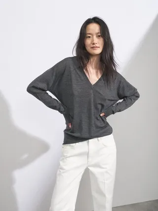 V-neck Responsible Merino-wool Sweater