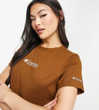 Columbia CSC Basic Logo cropped t-shirt in brown