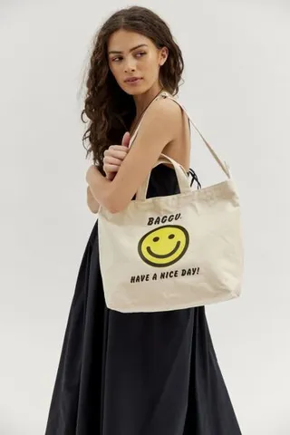 BAGGU UO Exclusive Horizontal Duck Bag