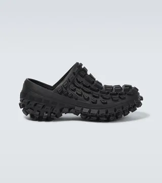 Defender clogs