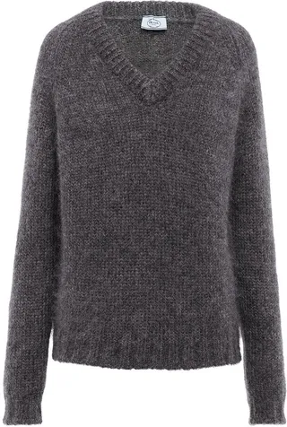 V-neck wool jumper