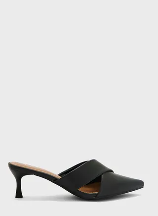 Crossover Pointed Pump