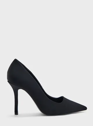 Soja Pumps