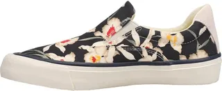SEAVEES Womens Hawthorne Slip on Magnum Sneaker