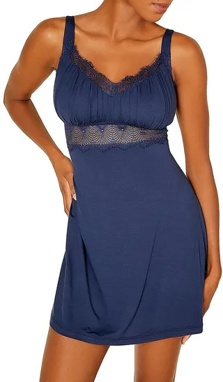 Allure Curvy Chemise
