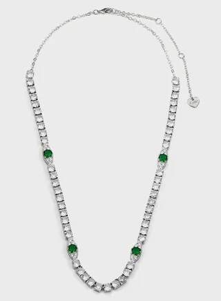 Nanedanten Necklaces