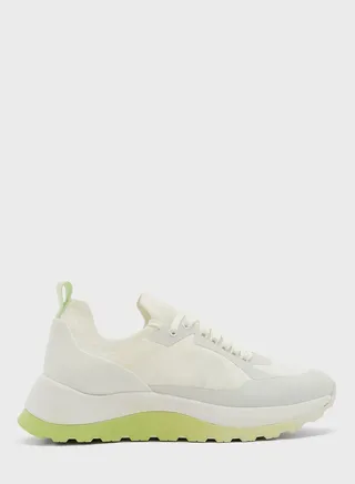 Dynamic Knit Runner Lace Up Sneakers