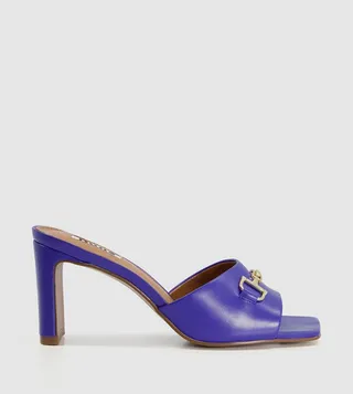 JUNE Metal Accent Chunky Heels Sandals