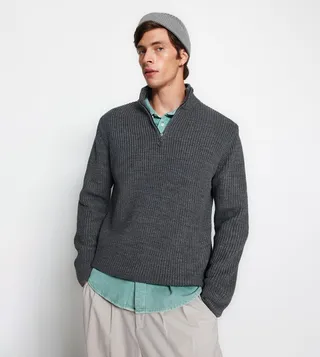  Turtleneck Half-Zipper Sweater