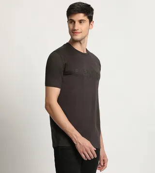 Logo Print Short Sleeves T-Shirt