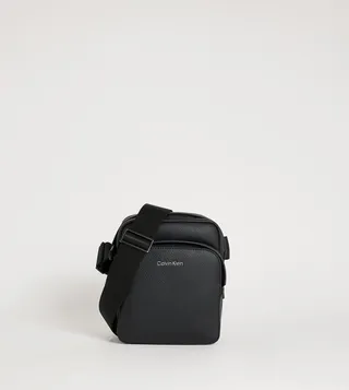 Logo Detail Must Reporter Bag
