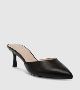 EMPERATIZ Textured Pointed Toe Mules