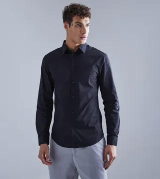 Solid Long Sleeves Slim Fit Shirt