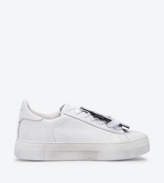 Vintage Designed Brunella Beauty Sneakers - White