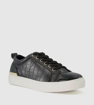 ELSAH Round Toe Lace Up Shoes