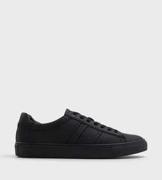 MUNROE Lace-Up Sneakers