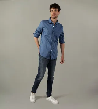 Slim Fit Everyday Button-Up Shirt