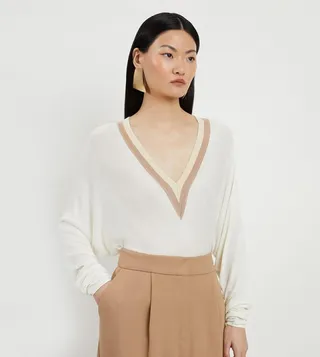 Prep Detail V-Neck Knitted Top