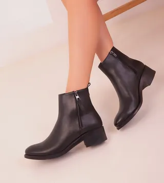 Zippered Round Toe Ankle Boots