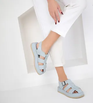 Buckle Detail Platform Sandals