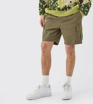 Solid Fixed Waist Cargo Shorts