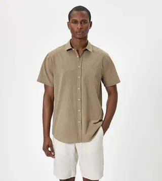 Solid Slim Fit Short Sleeves Shirt