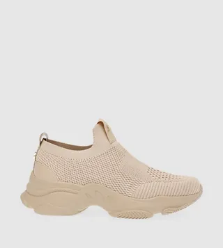 MOVIN ON Knitted Slip-On Shoes