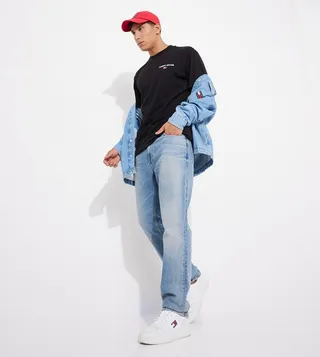 Faded Relaxed Fit Jeans