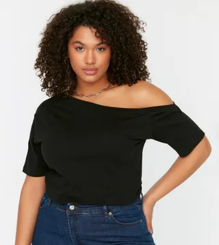 Low Shoulder Detailed Knitted Blouse