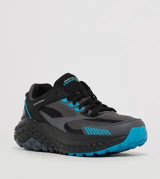 MONSTER EVO Color Block Sneakers
