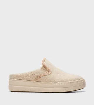 AUDREIGH COVE Slip-On Clogs