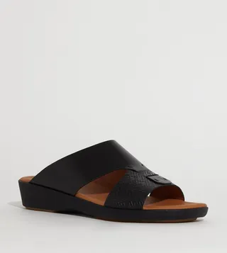 Textured Open Toe Arabic Sandals
