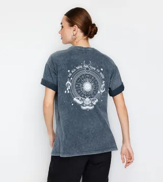 Back Print Boyfriend Fit T-Shirt